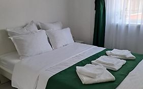 Mia Apartments